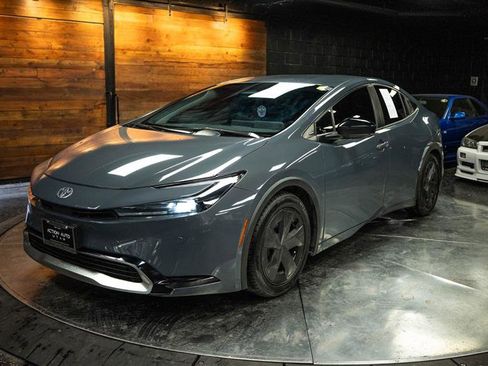 Used 2023 Toyota Prius Prime image 2