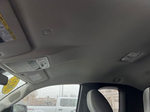 Used 2022 Toyota Tacoma SR image 27