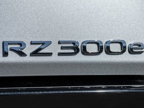 Used 2024 Lexus RZ 300e Premium image 5