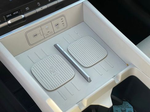 Used 2025 Hyundai Santa Fe SEL image 21