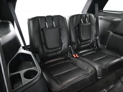Used 2018 Ford Explorer Platinum AWD/4WD image 25