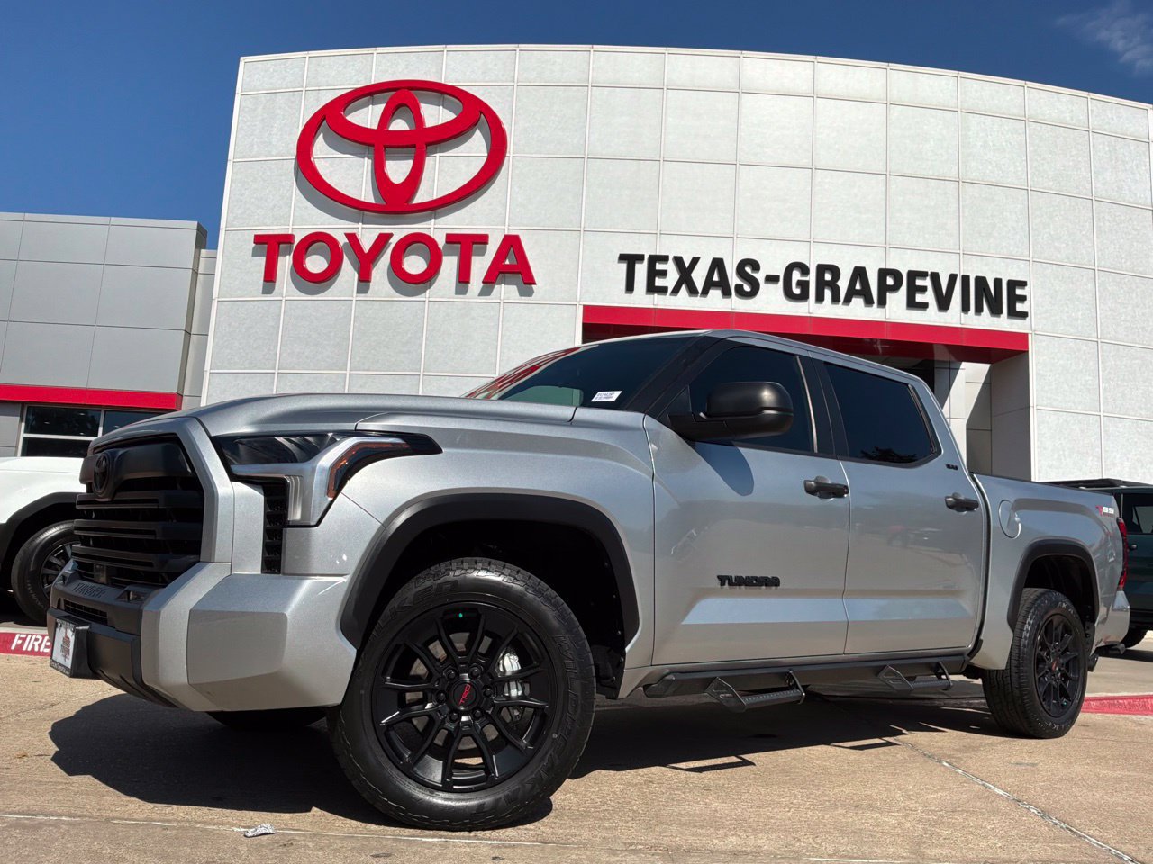 Used 2024 Toyota Tundra SR5 AWD/4WD image 2