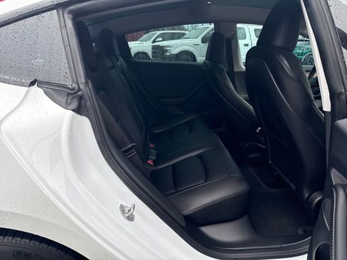 Used 2023 Tesla Model 3 Standard Range image 11