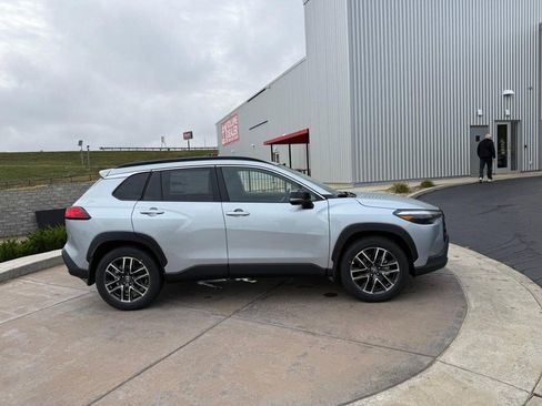 New 2026 Toyota Corolla Cross XLE image 2