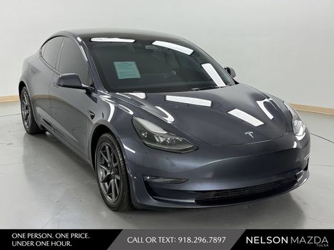 Used 2023 Tesla Model 3 Long Range AWD/4WD image 4