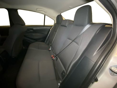 Used 2022 Toyota Corolla LE image 13