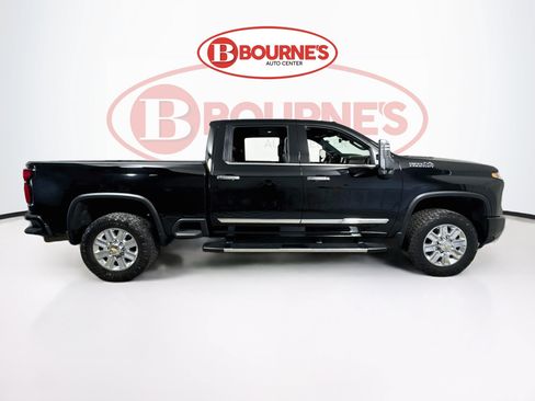 Used 2025 Chevrolet Silverado 3500 High Country w/ High Country Premium Package AWD/4WD image 14