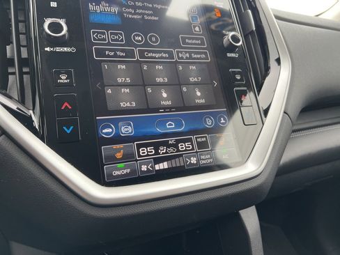 Used 2024 Subaru Ascent Limited w/ Technology Package image 10