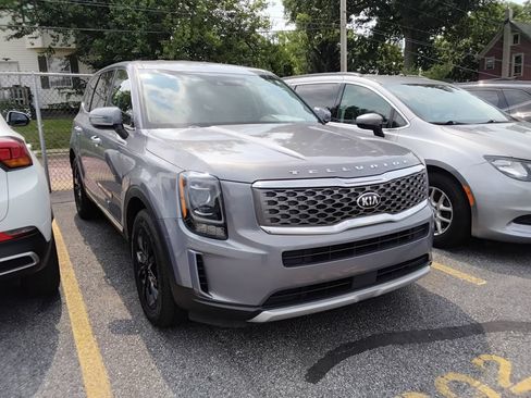 Used 2021 Kia Telluride LX AWD/4WD image 12