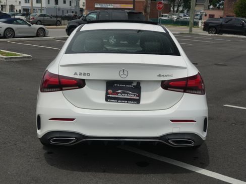 Used 2021 Mercedes-Benz A 220 4MATIC image 8