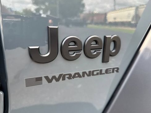 Used 2026 Jeep Wrangler Sport AWD/4WD image 32