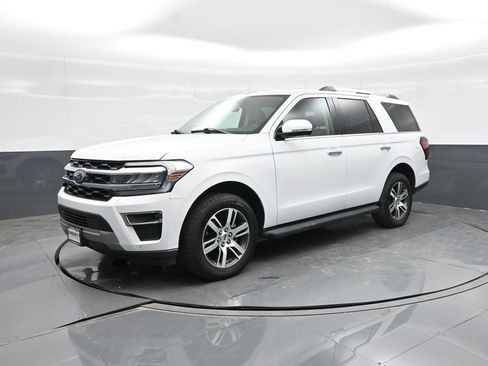 Used 2024 Ford Expedition Limited RWD image 1