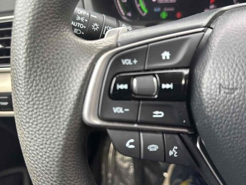 Used 2021 Honda Accord EX image 38