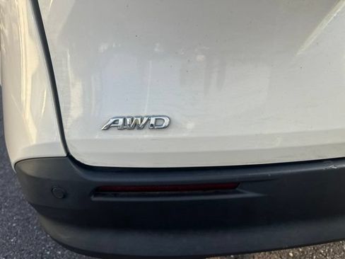 Used 2021 Toyota Sienna XLE AWD/4WD image 5
