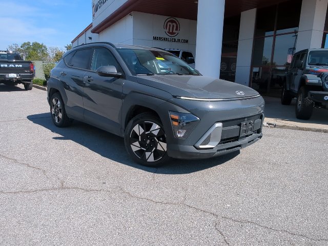 Used 2025 Hyundai Kona SEL FWD image 3