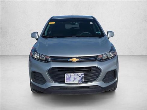 Used 2020 Chevrolet Trax LS w/ Tint and Cruise Package AWD/4WD image 3