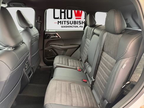 New 2026 Mitsubishi Outlander LE AWD/4WD image 9