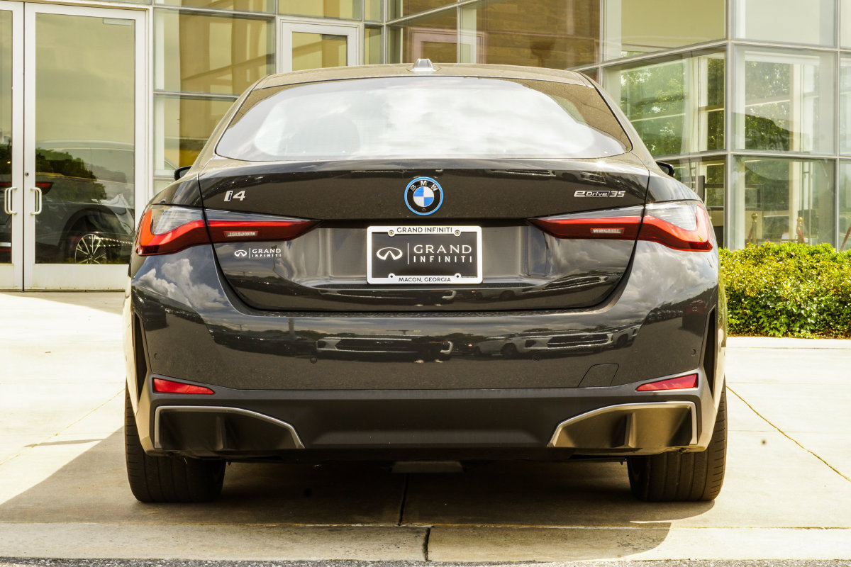 Used 2023 BMW i4 eDrive35 RWD image 11