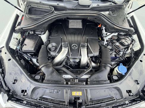 Used 2019 Mercedes-Benz GLS 550 4MATIC image 13