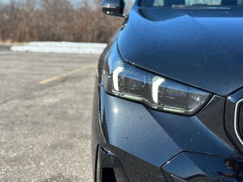 New 2026 BMW 530i xDrive w/ M Sport Package AWD/4WD image 10