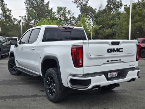 Used 2024 GMC Sierra 1500 AT4 w/ Technology Package image 6
