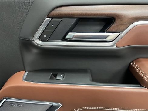 Used 2025 GMC Sierra 3500 Denali Ultimate image 55