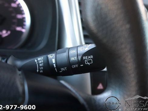 Used 2019 Toyota Highlander LE image 21