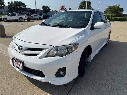 Used 2013 Toyota Corolla S FWD image 6