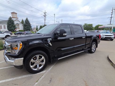 Used 2021 Ford F150 XLT w/ Equipment Group 302A High AWD/4WD image 9