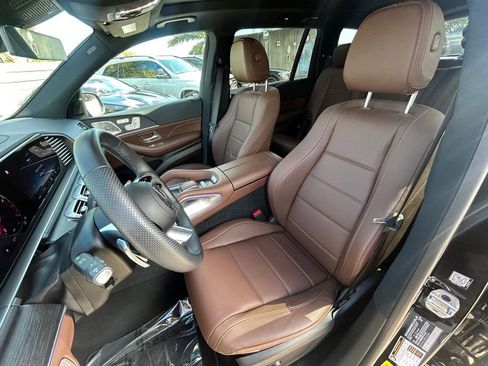 Used 2024 Mercedes-Benz GLS 450 4MATIC w/ AMG Line Exterior image 28