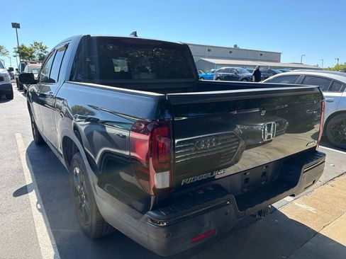Used 2017 Honda Ridgeline Black Edition image 4