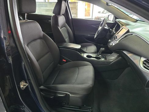 Used 2017 Chevrolet Malibu LS image 13