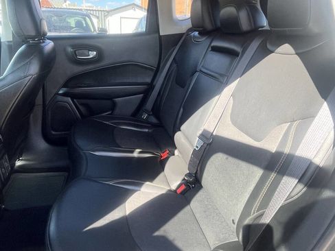 Used 2019 Jeep Compass Latitude w/ Cold Weather Group AWD/4WD image 21