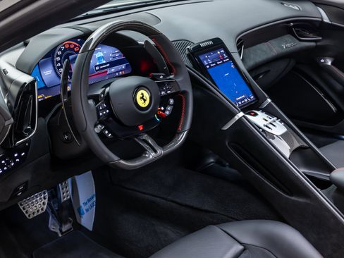 Used 2026 Ferrari Roma Spider RWD image 34