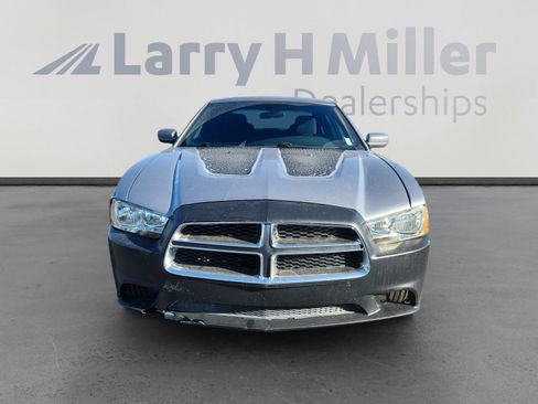 Used 2013 Dodge Charger SE image 8