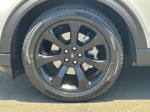 Certified 2023 Ford Explorer ST-Line w/ Class IV Trailer Tow Package RWD image 31