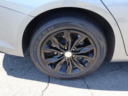 Used 2024 Chevrolet Malibu LT image 38