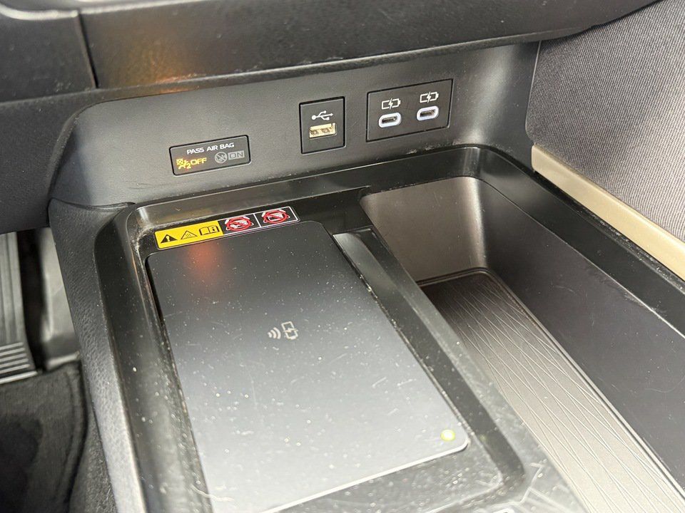 Used 2025 Toyota Camry LE FWD image 19