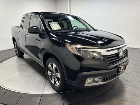 Used 2017 Honda Ridgeline RTL-E image 2