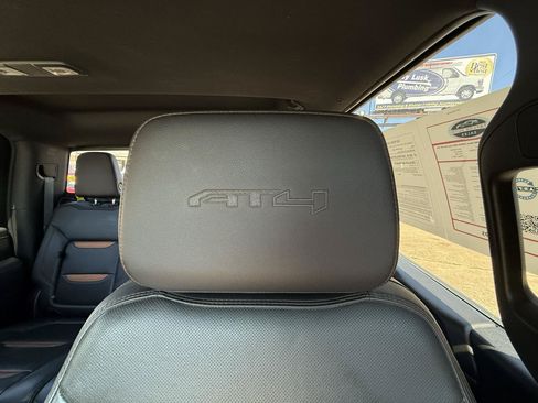 Used 2020 GMC Sierra 2500 AT4 w/ AT4 Premium Package AWD/4WD image 27