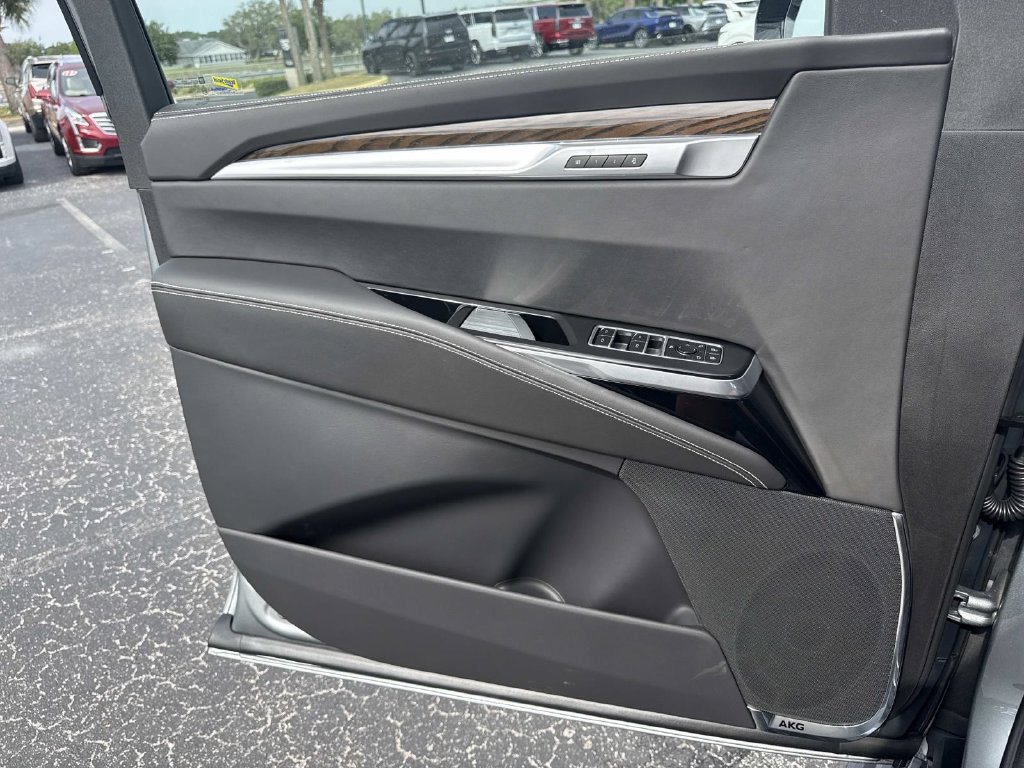 New 2026 Cadillac Escalade Platinum Sport AWD/4WD image 19