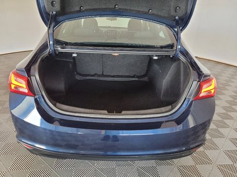 Used 2022 Chevrolet Malibu LT FWD image 29