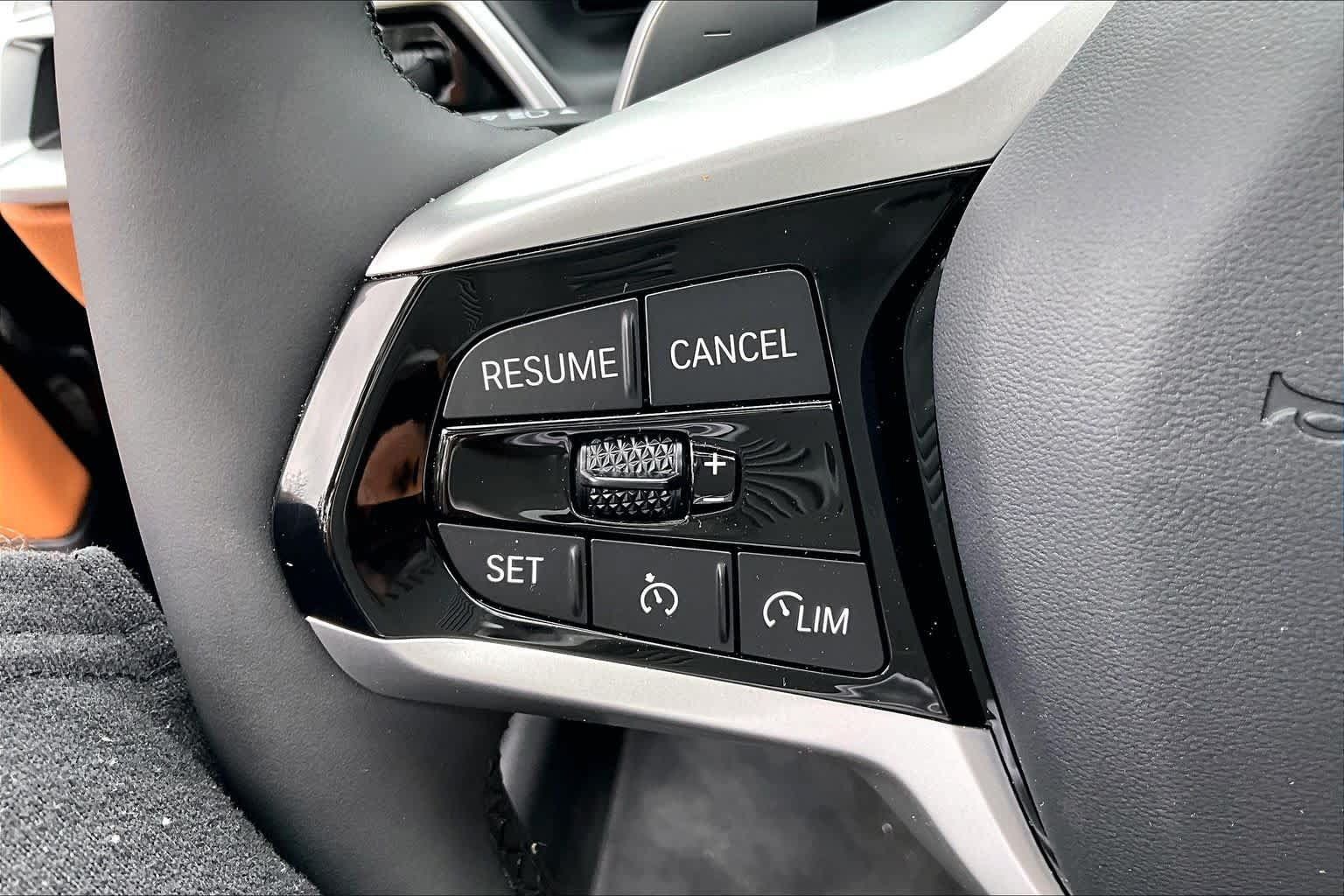 Used 2027 BMW 430i Convertible RWD image 23