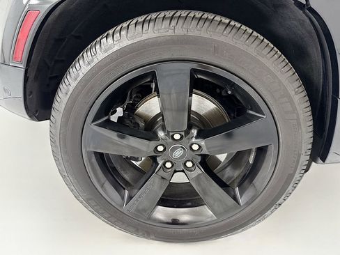 Used 2022 Land Rover Defender 110 V8 AWD/4WD image 32