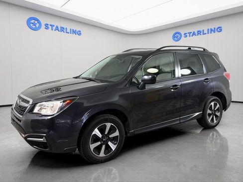 Used 2017 Subaru Forester 2.5i Premium w/ All-Weather Package AWD/4WD image 2