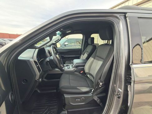 Used 2019 Ford Expedition Max XLT image 8