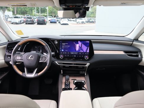 Used 2024 Lexus RX 350 Premium Plus w/ Convenience Package FWD image 16