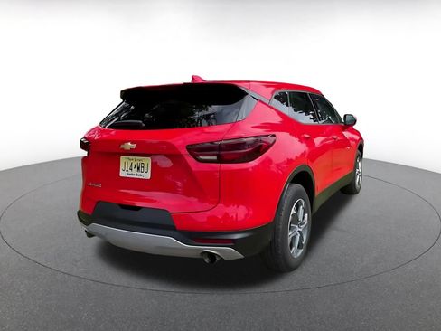 Used 2025 Chevrolet Blazer LT FWD image 14