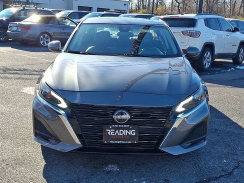 Used 2023 Nissan Altima 2.5 SL image 2