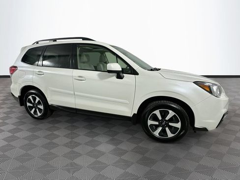 Used 2018 Subaru Forester 2.5i Premium AWD/4WD image 8